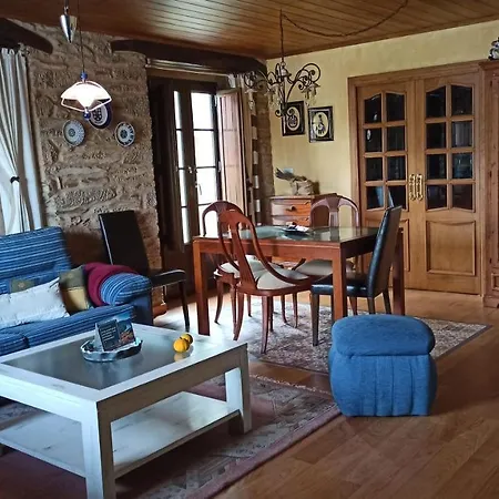 Casa Santiago * Currelos