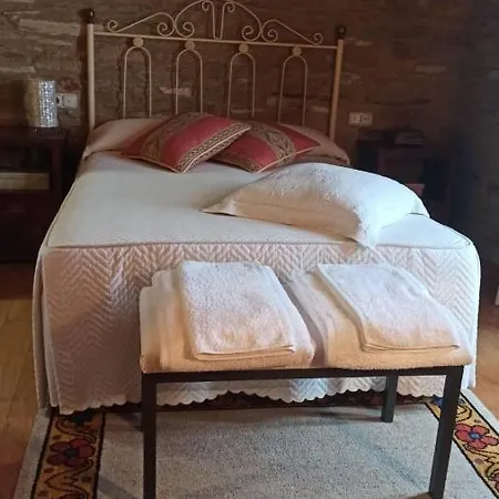 Casa Santiago Currelos