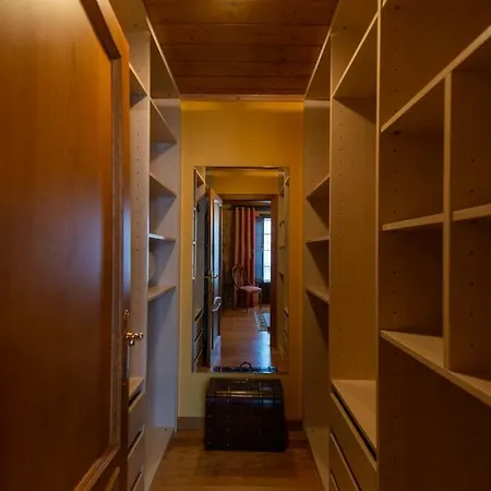 Casa Santiago Currelos
