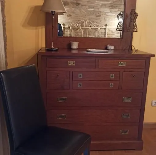 Casa Santiago Nyaraló Currelos